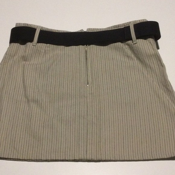 Laundry Mini Skirt - Picture 3 of 7